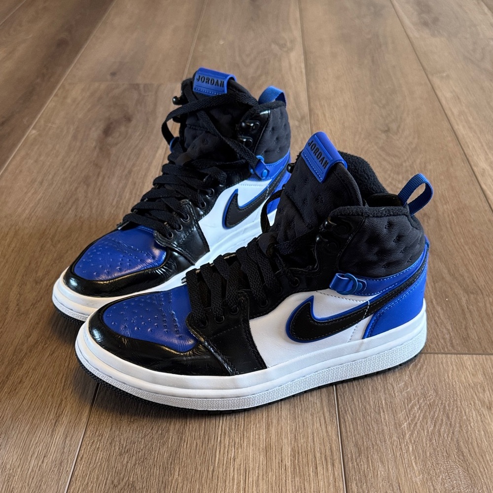 AIR JORDAN 1 ACCLIMATE WMNS
"ROYAL TOE"